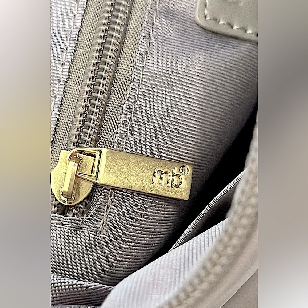 Melie Bianco Zip Top Tan Pouch Clutch NWOT - Picture 10 of 16
